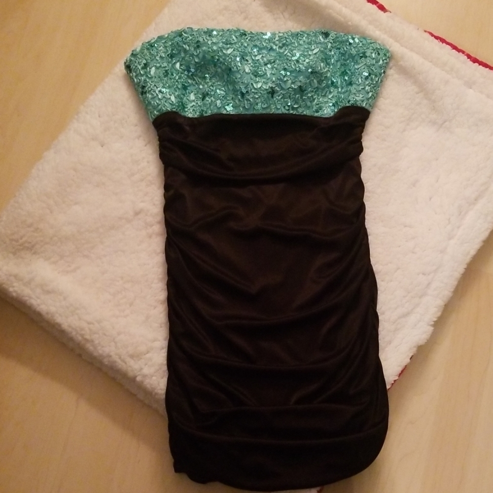 Strapless rouched sequined mini party dress